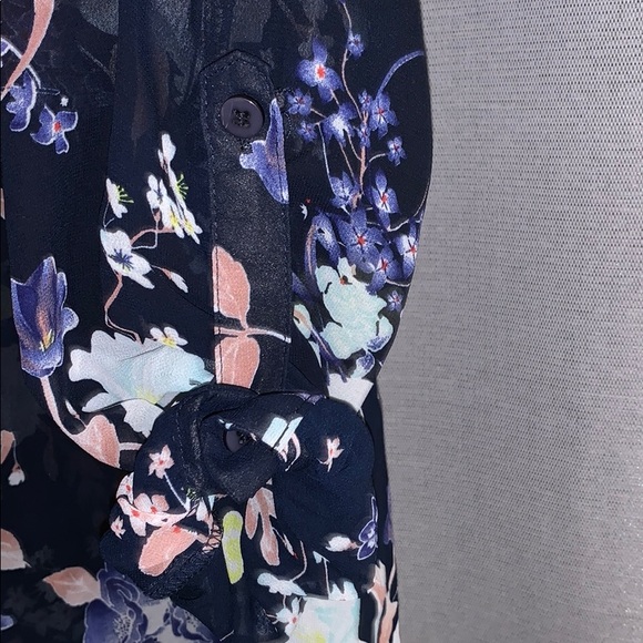 ♥️🗯 SHEER FLORAL ADJUSTABLE SLEEVES SHIRT - Picture 6 of 7